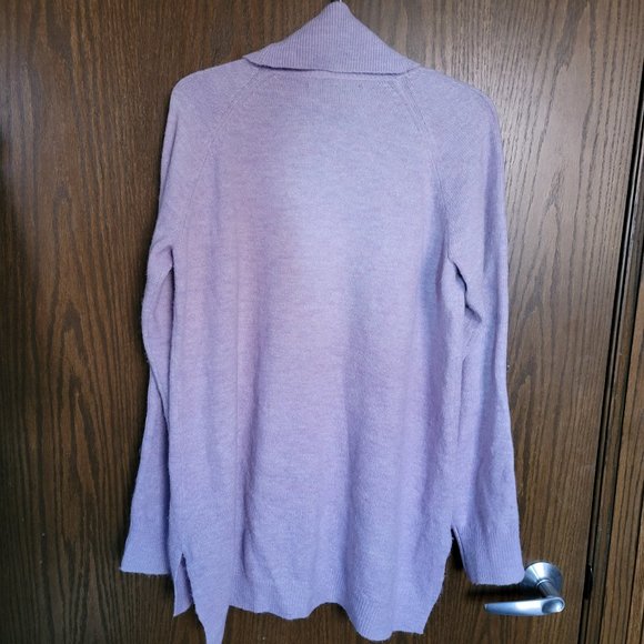 EUC Apt. 9 Lavender Button Sweater Size Medium - Picture 10 of 11